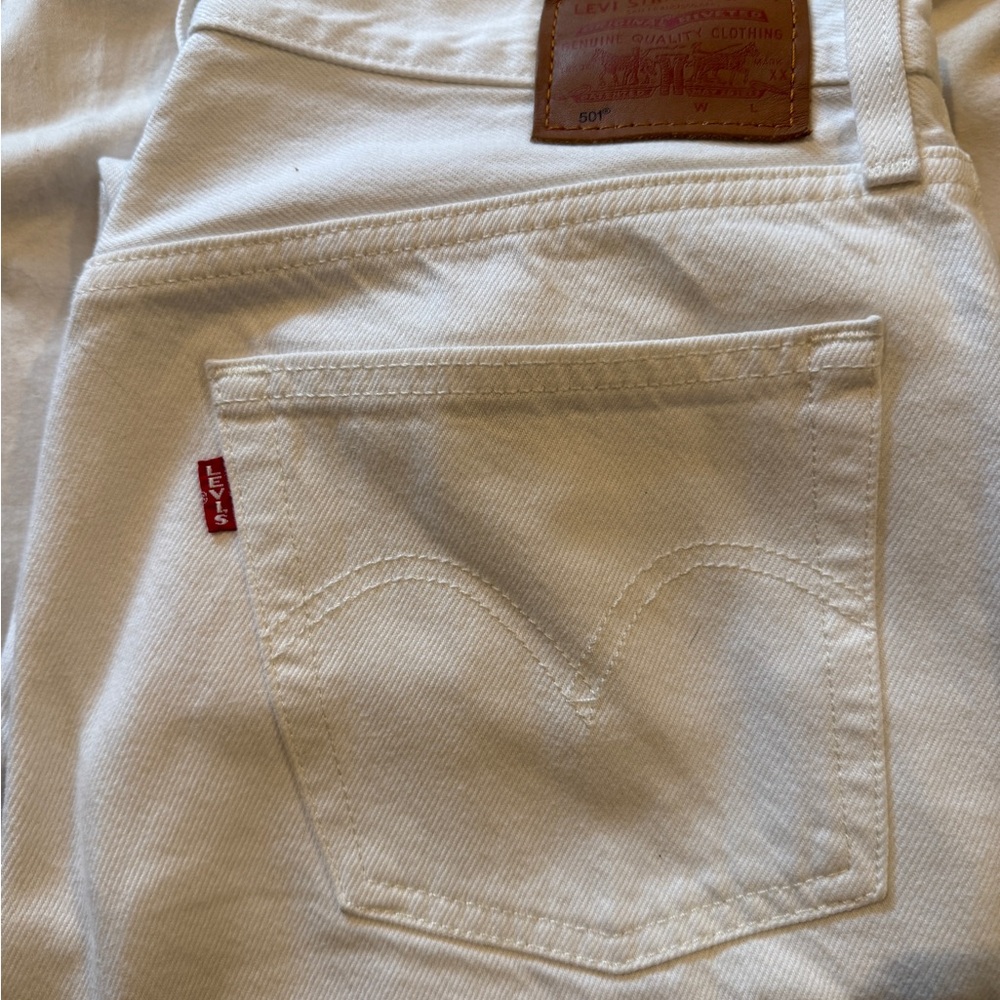 Levi's White Woman’s Jeans
